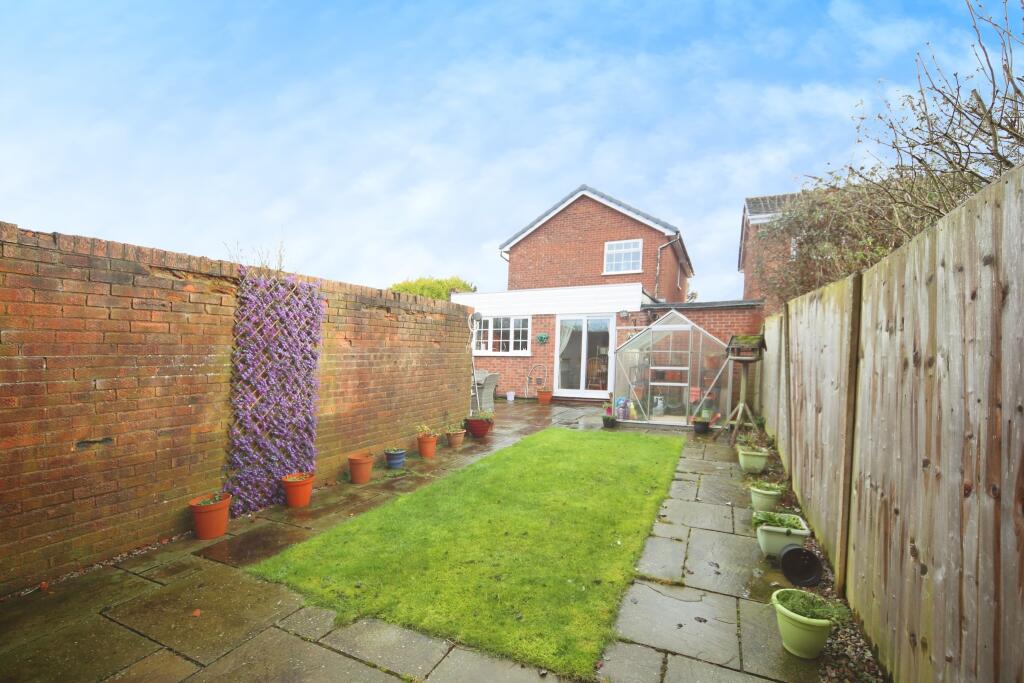 Additional image 15 of Hollyberry Close, Redditch, B98