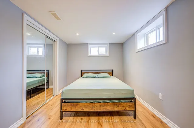 Additional image 33 of 5469 Randolph Cres