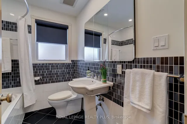 Additional image 23 of 15 Mossford Crt