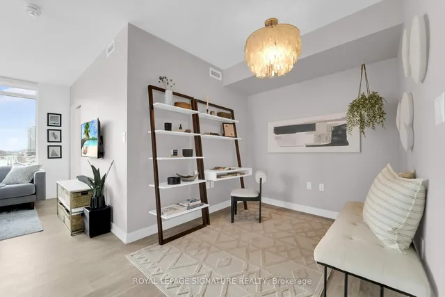 Additional image 20 of 27 Bathurst St Unit 406