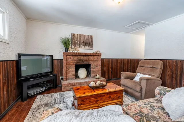 Additional image 11 of 520 Bridgman Ave