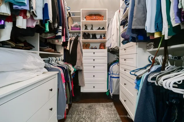 Additional image 24 of 125 Chaplin Cres