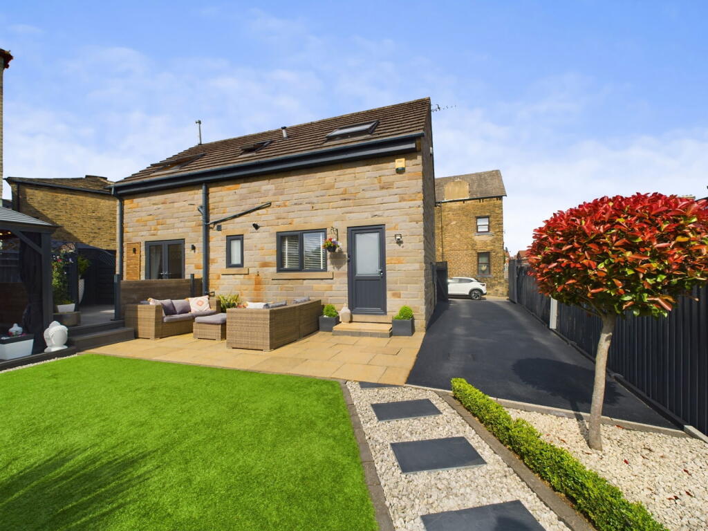 Additional image 29 of Main Street,Low Moor,Bradford,BD12 0NZ