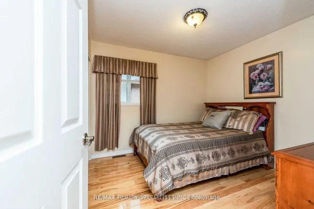 Additional image 10 of 14 Arjay Tr