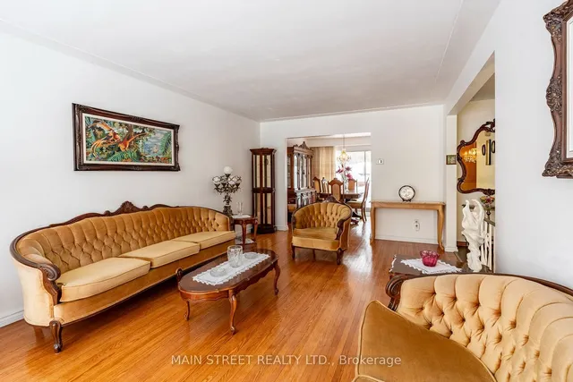 Additional image 7 of 92 Queenston Cres