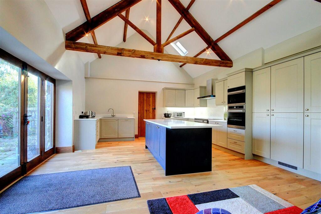 Additional image 4 of Carlton, Richmond