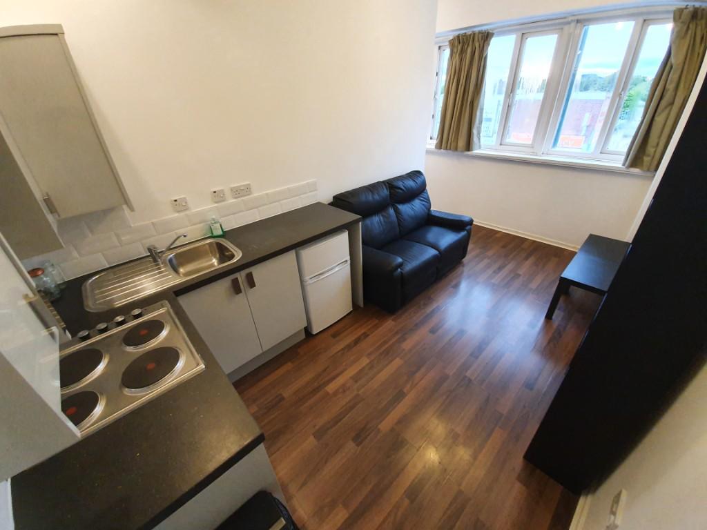 Additional image 11 of 882-884 Bristol Road South, Birmingham, B31 2NS