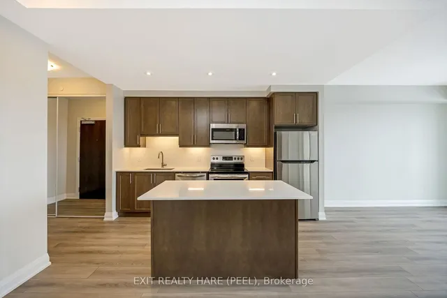 Additional image 12 of 15 Lynch St Unit 901