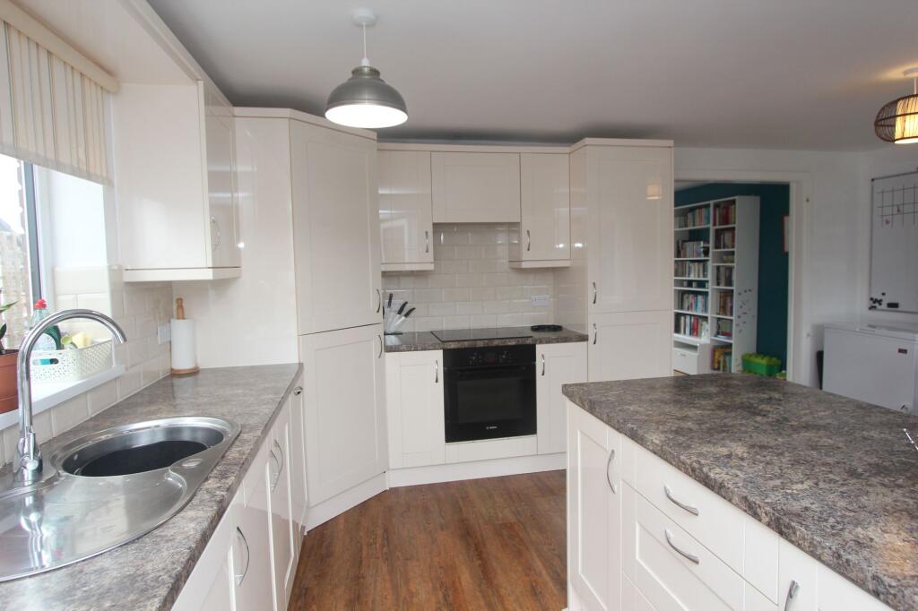 Additional image 17 of Cambrian Avenue, Llantwit Major, CF61
