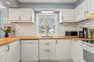 Additional image 5 of 12358 Ninth Line