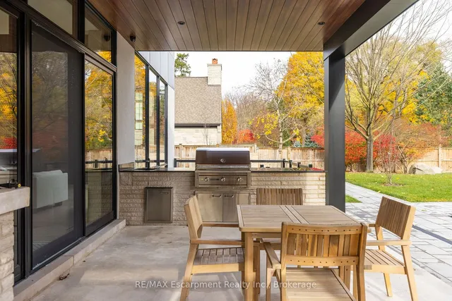 Additional image 36 of 2110 Blyth Cres