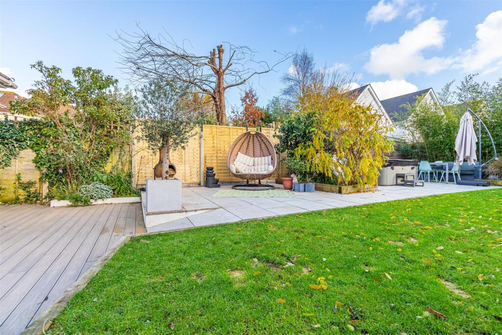 Additional image 16 of Sherwood Avenue, Whitecliff