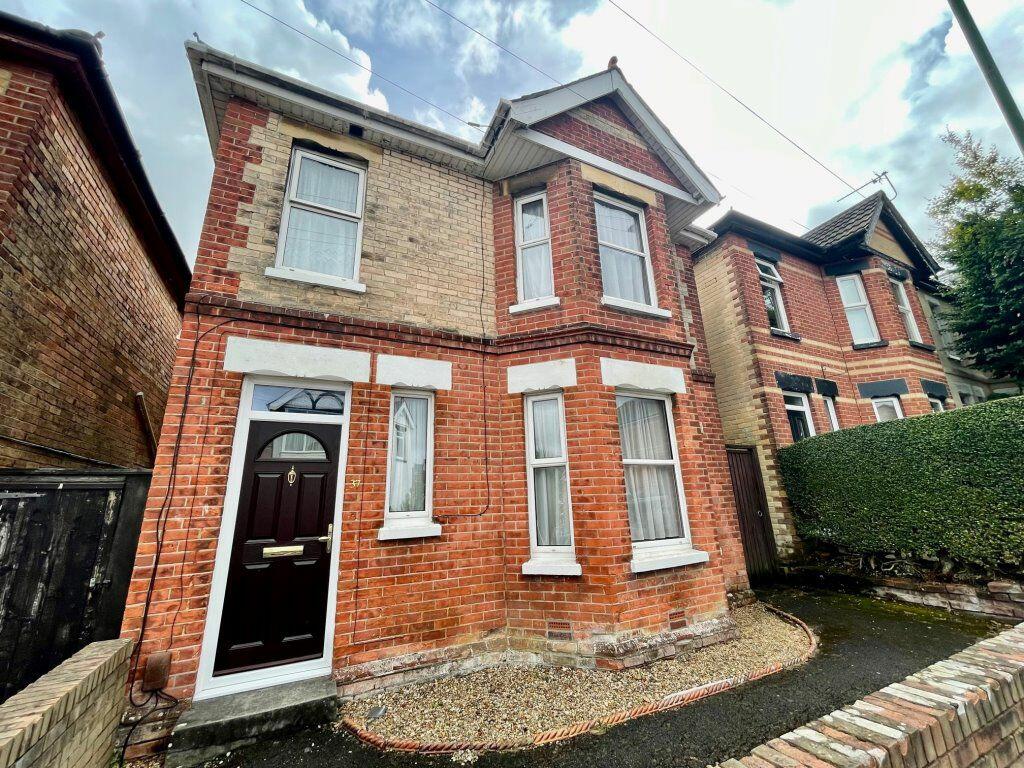 FOUR DOUBLE BEDROOM DETACHED HOUSE, WINTON P03607