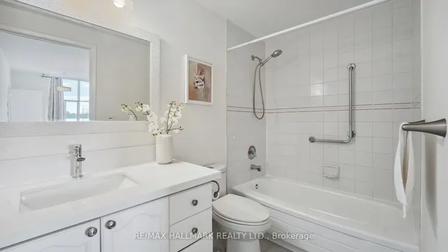 Additional image 25 of 2199 Sixth Line Unit 411