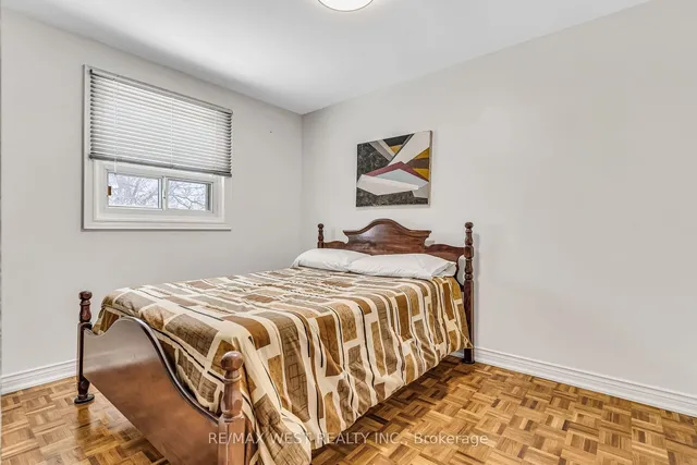 Additional image 32 of 10 Greenwood Cres