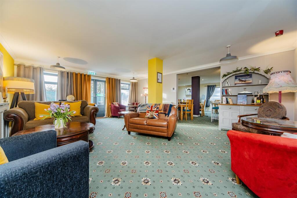 Additional image 9 of Rhoose