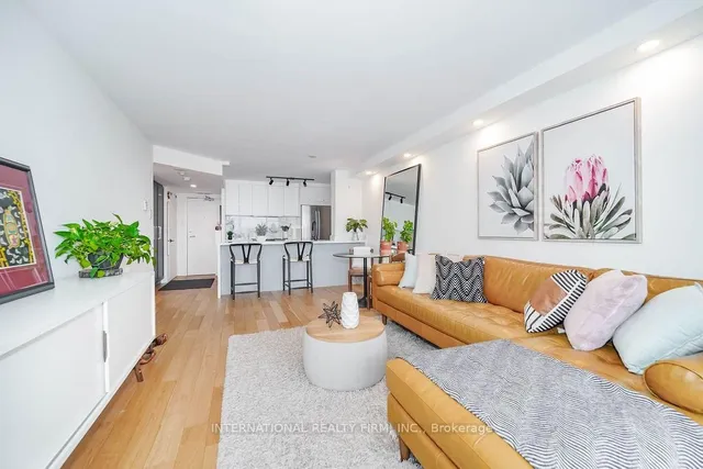 Additional image 21 of 725 King St Unit 811