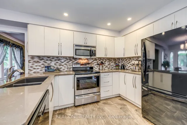Additional image 10 of 566 Blenheim Cres