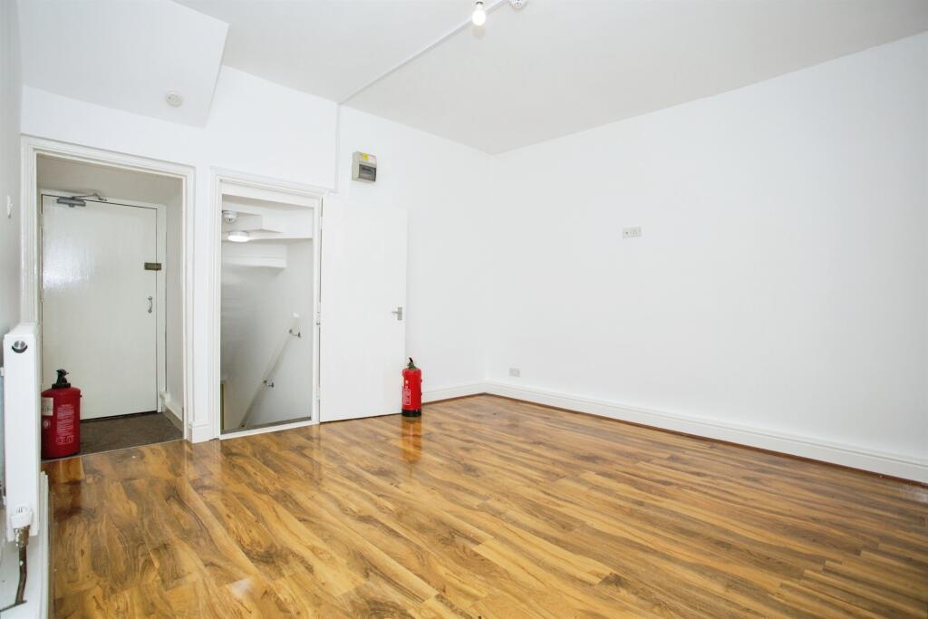 Additional image 11 of High Street, Newmarket