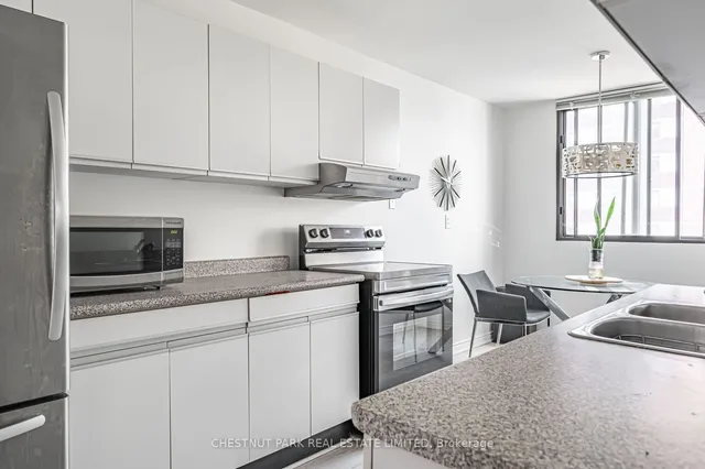 Additional image 16 of 77 Carlton St Unit 701