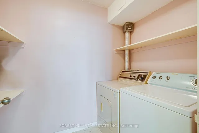 Additional image 20 of 3000 Bathurst St Unit 904