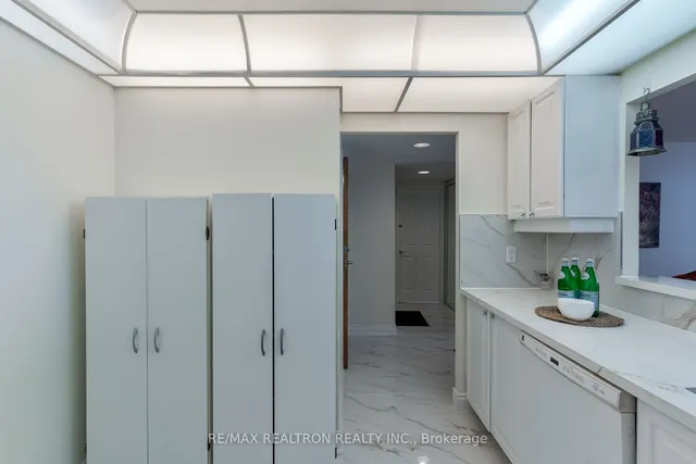 Additional image 7 of 88 Corporate Dr Unit 2811