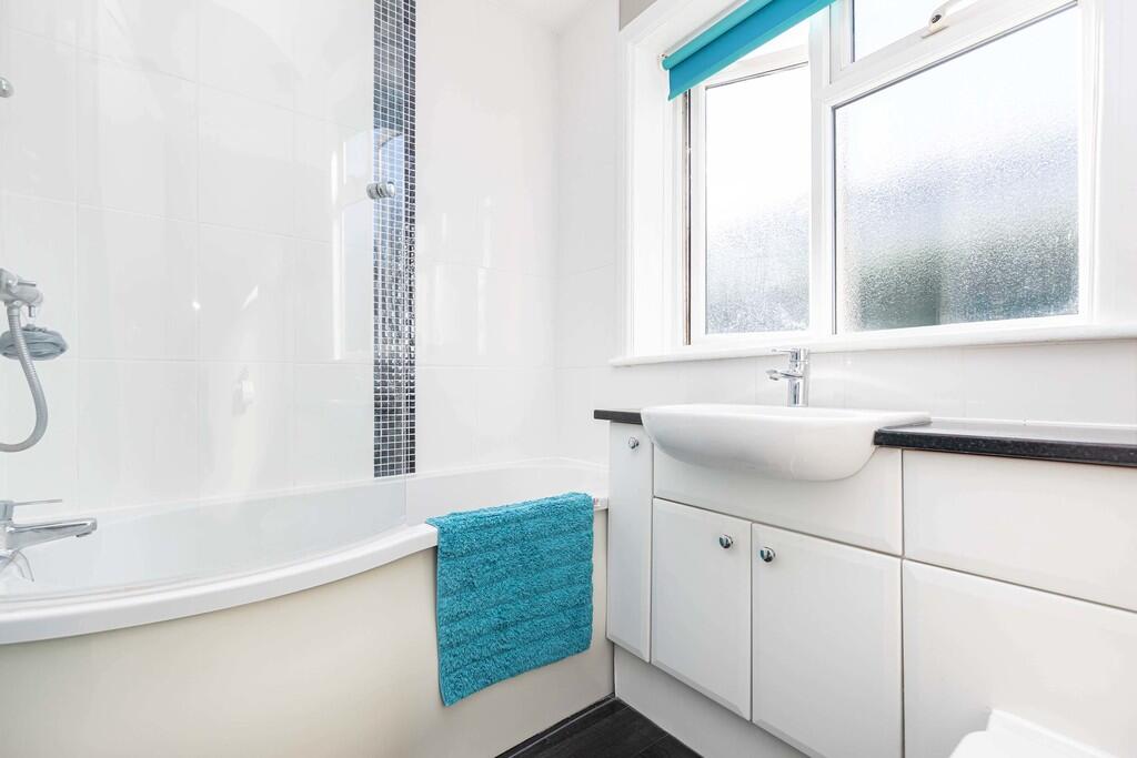 Additional image 19 of Harewood Avenue, Bournemouth