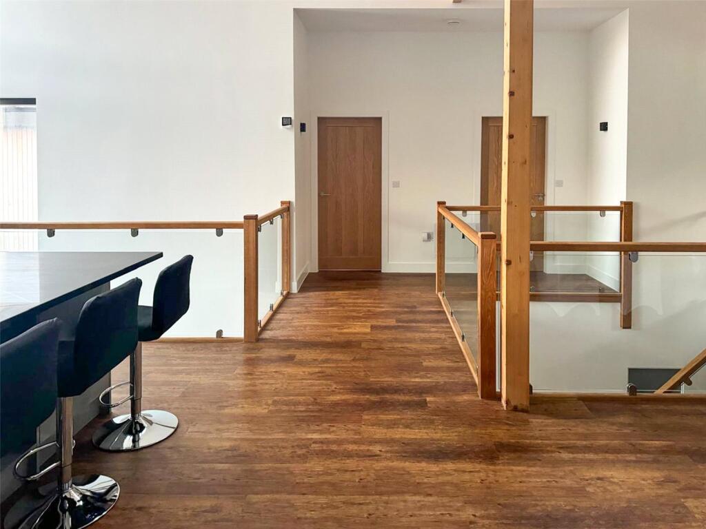 Additional image 13 of Park Street Lane, Park Street, St. Albans, Hertfordshire, AL2