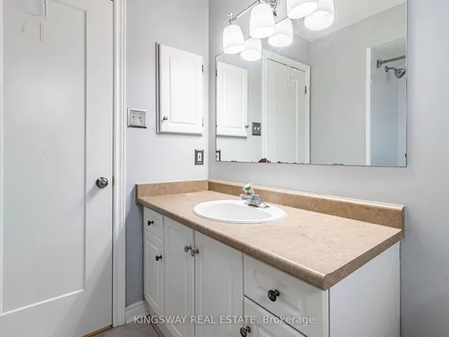 Additional image 33 of 570 Enfield Rd