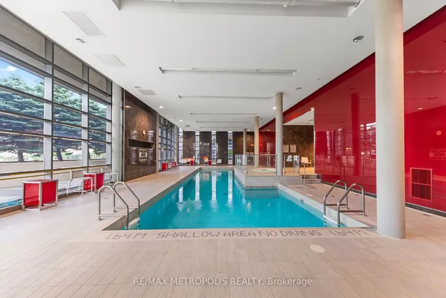 Additional image 15 of 135 Village Green Sq Unit 816