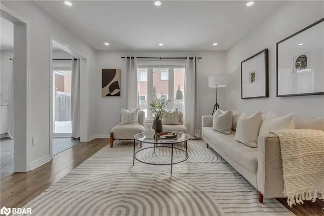 Additional image 3 of 332 Prosser Cir