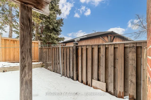 Primary image of 42 Wildercroft Ave