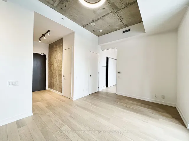 Additional image 8 of 11 Charlotte St Unit 606