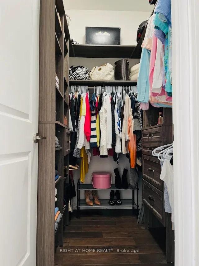 Additional image 16 of 64 Emmett Ave