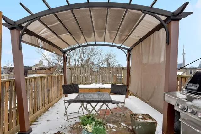 Additional image 32 of 303 Crawford St