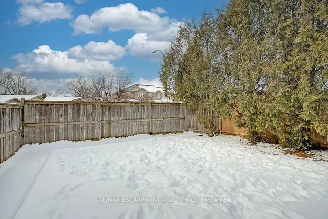 Additional image 39 of 693 Inverary Rd