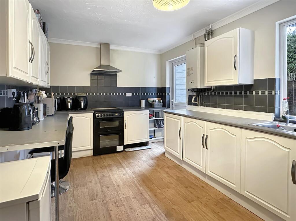 Additional image 3 of Laburnum Close, Cambridge