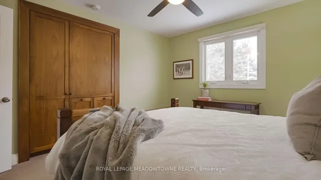 Additional image 32 of 28 Pine Tree Cres