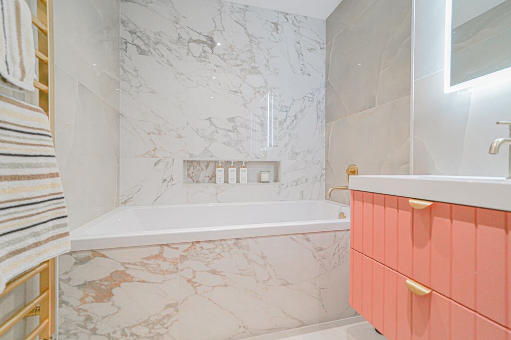 Additional image 14 of Catherines Close, Catherine-De-Barnes, B91