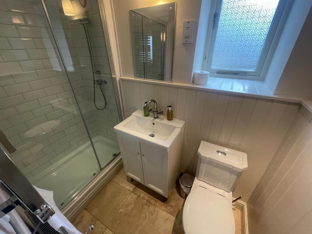 Additional image 9 of Newsham