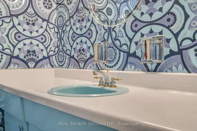 Additional image 30 of 24 Winsland Dr