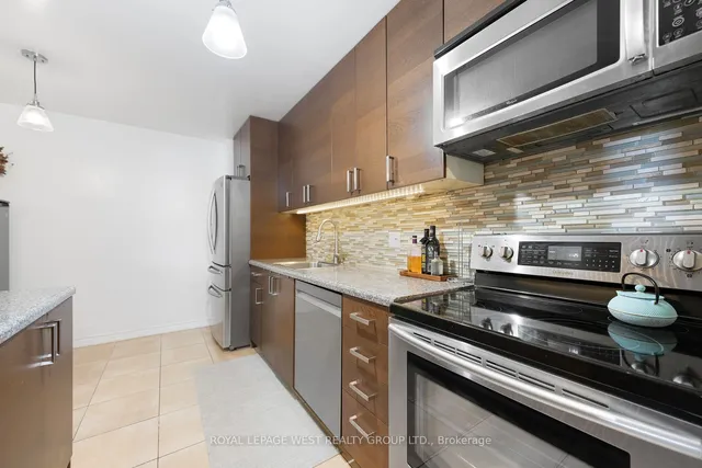 Additional image 16 of 362 The East Mall Unit 310