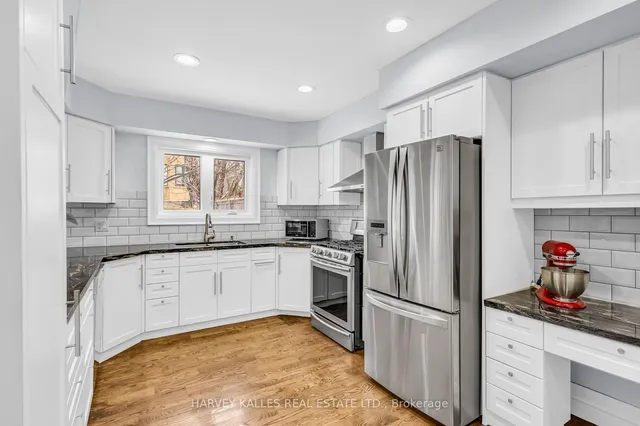 Additional image 23 of 440 Glengarry Ave