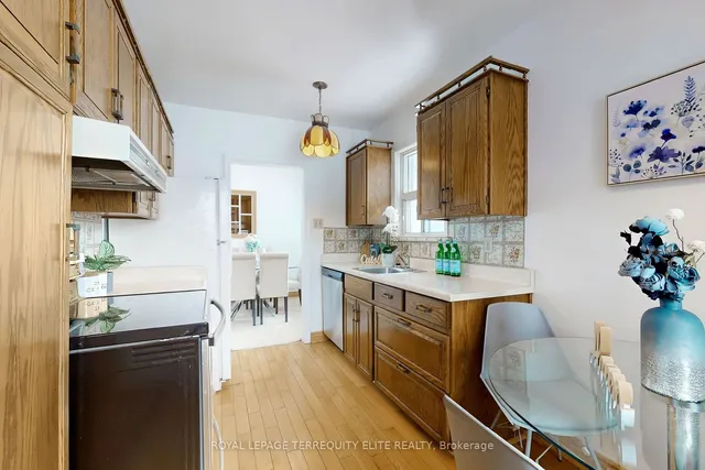 Additional image 19 of 207 Blake Ave