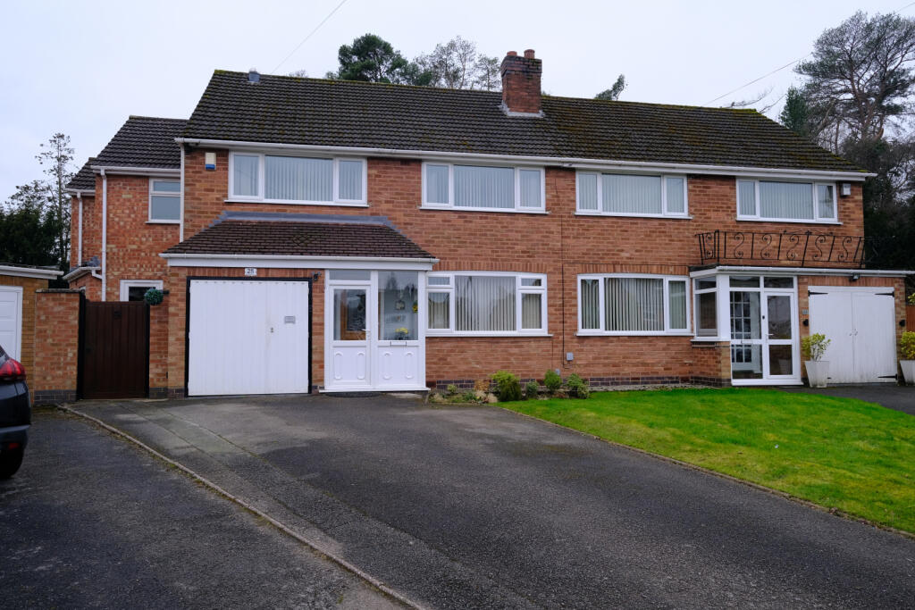 Peverell Drive, Hall Green, Birmingfham, West Midlands B28 9DG