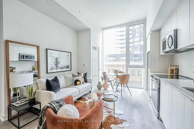 Additional image 9 of 357 King St Unit 503