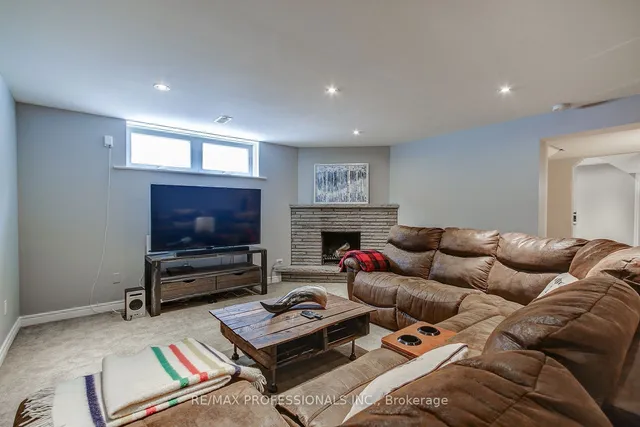 Additional image 36 of 57 Odessa Ave