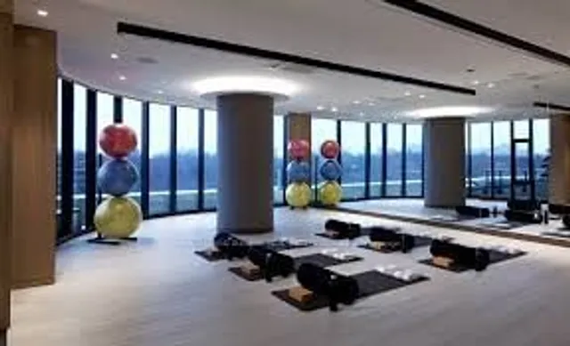 Additional image 6 of 575 Bloor St Unit 1406