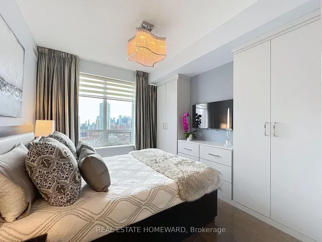 Additional image 18 of 28 Linden St Unit 1705