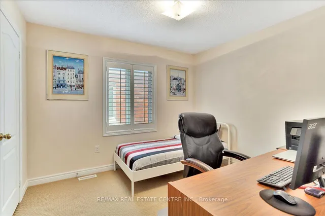 Additional image 32 of 244 Quinlan Crt